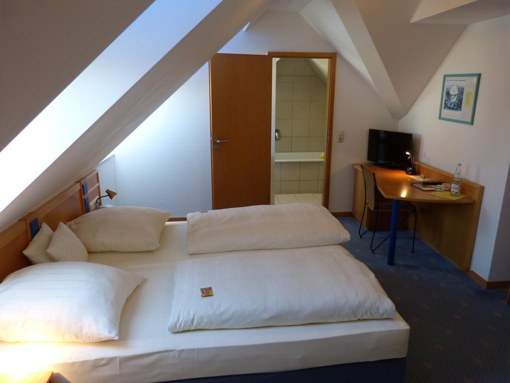 Forsthaus Bergedorf Hotel Хамбург Стая снимка