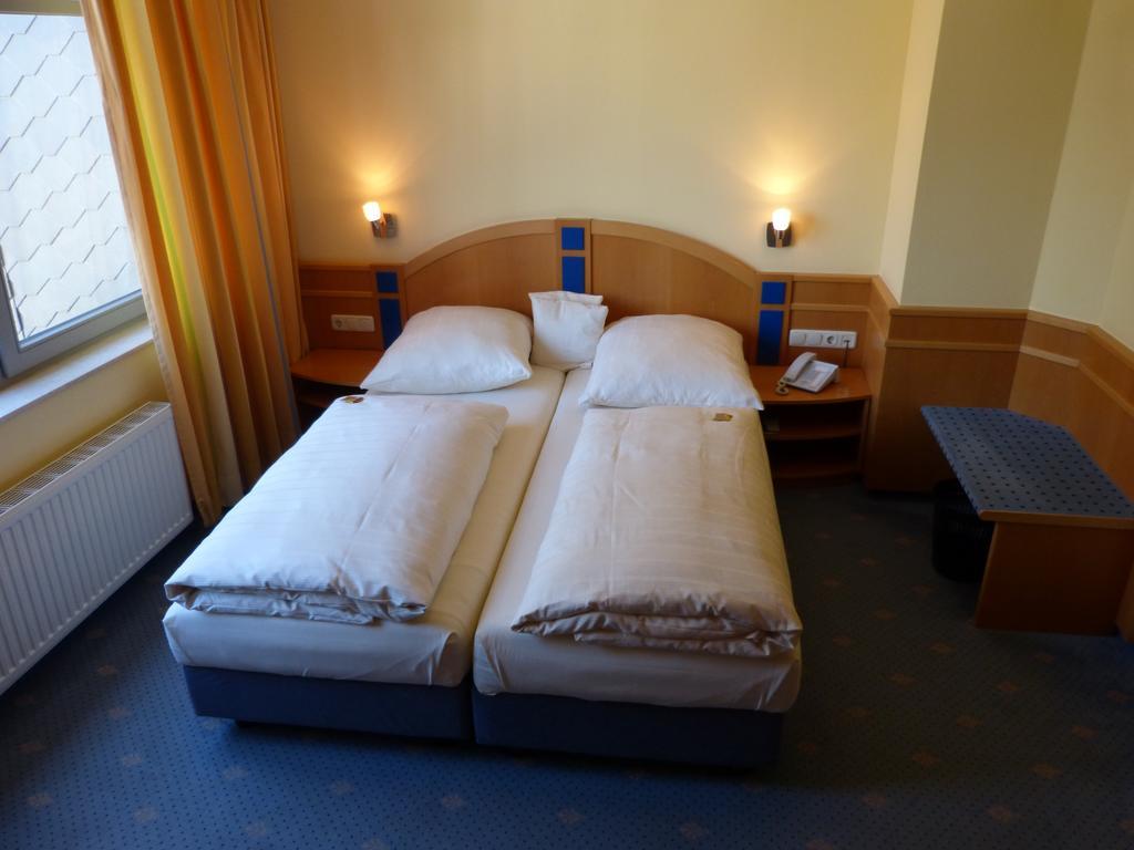 Forsthaus Bergedorf Hotel Хамбург Стая снимка