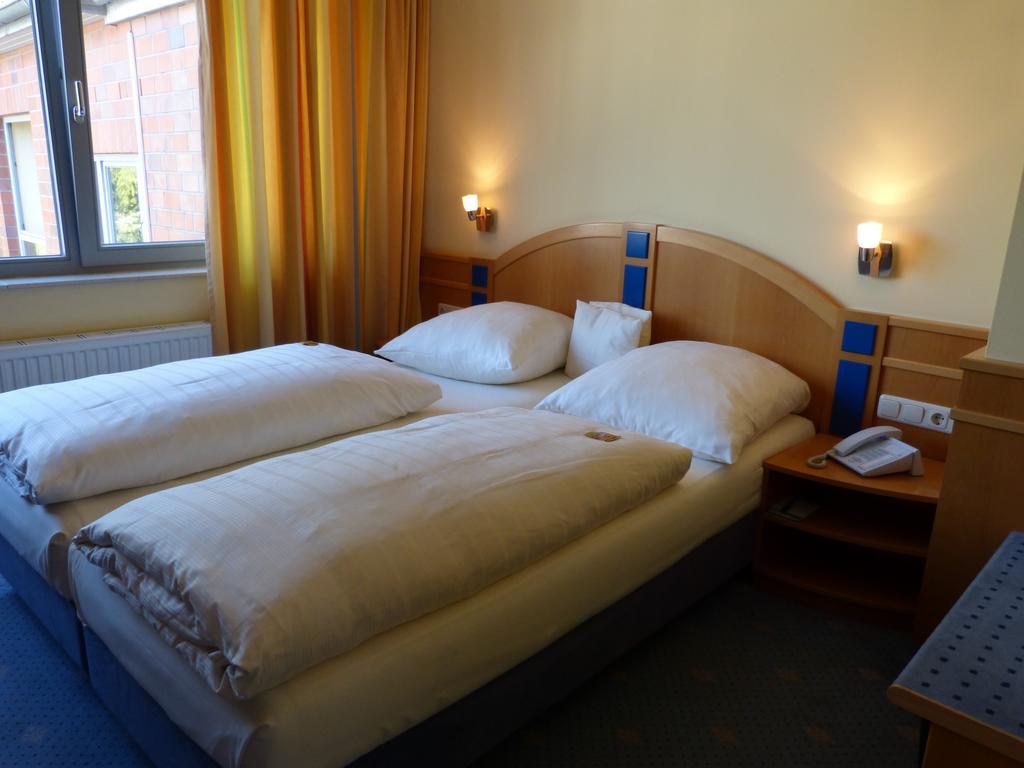 Forsthaus Bergedorf Hotel Хамбург Екстериор снимка